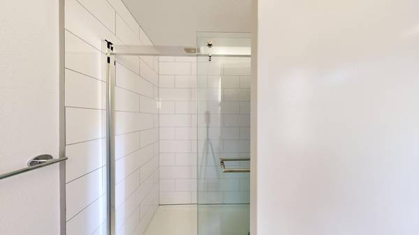 $1,845 / 183ft2 - Compact Studio - Updated Kitchen! Unit #303 (tenderloin)63936606249475124