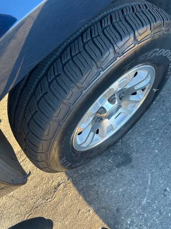 2007 GMC Yukon 4WD, título limpio, 125 mil millas originales - $7.950 (Dublin / Pleasanton / Livermore)63438520176259122