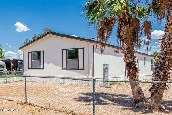 $280,000 / 4br - 1568ft2 - 4 Bed Residential in Mesa (Mesa, AZ, $280,000) (Mesa, AZ)64143913715329120