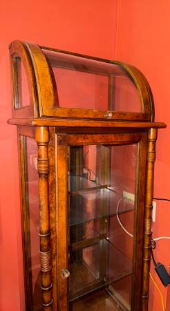 Vintage Antique Display Cabinet 1