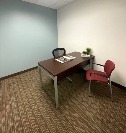 $5,004 Suite de 4 oficinas configuración perfecta para tu equipo. ¡Visítanos hoy! (Greenville)63783789241987121