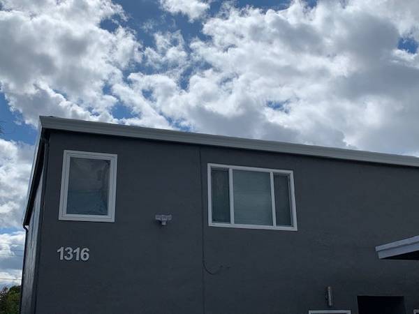 Charming 2 Bedroom 1 Bath Apartment 1