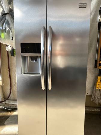 Frigidaire Stainless 22.2 cu.ft Side By Side Refrigerator 1