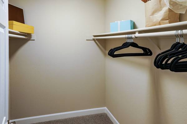 $2,565 / 1br - 563ft2 - Pista de Pickle Ball, familiar, 1 habitación 1 baño (sunnyvale)63622931250947122