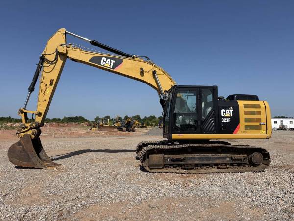 2018 CAT 323 F Excavator 1