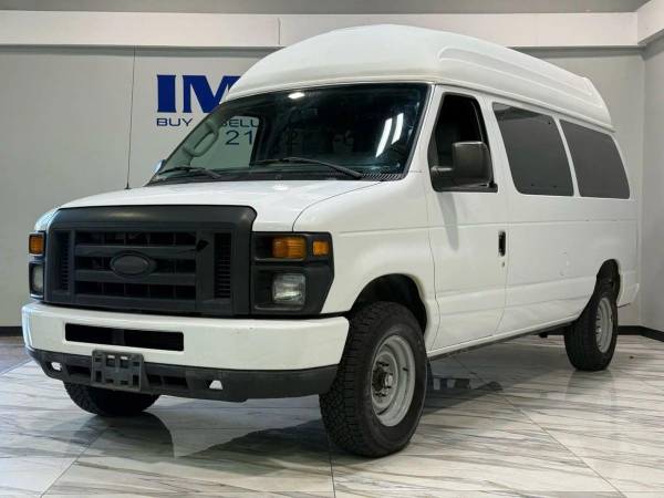 2014 Ford Econoline Cargo Van Commercial -EASY FINANCING AVAILABLE 1