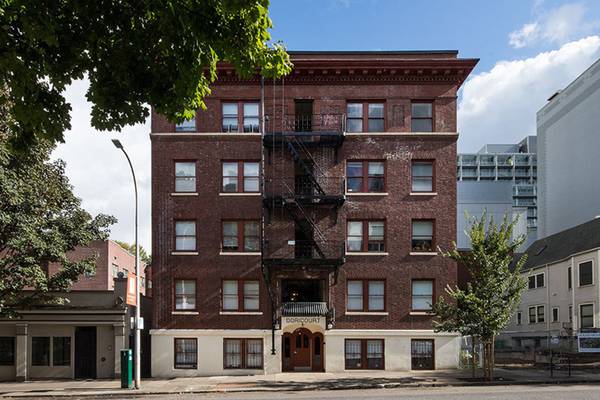 $900 / 215 pies cuadrados - ¡1er mes de alquiler gratis! Estudio acogedor en un hito histórico ~ ¡Solicite ahora! (Centro, PSU, Barrio Pearl, Goose Hollow, SW Portland)63895125216387122