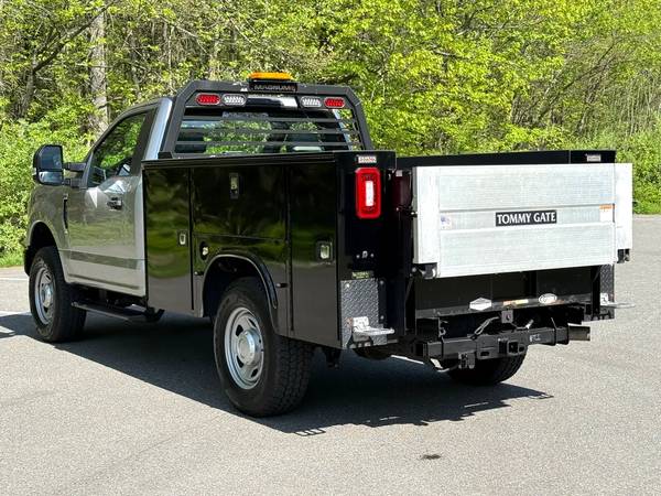 2022 Ford F-350 Super Duty Reg Cab XL Utility Body 4WD - $51,900 (Derry)63615697129603122