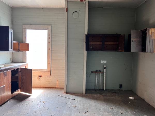$1,234 / 4br - 3900ft2 - REDUCED!!! HUGE OFF MARKET FIXER! 3900 SQ FT (SYLACAUGA)64032131587073124