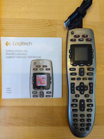 LOGITECH HARMONY UNIVERSAL REMOTE 1