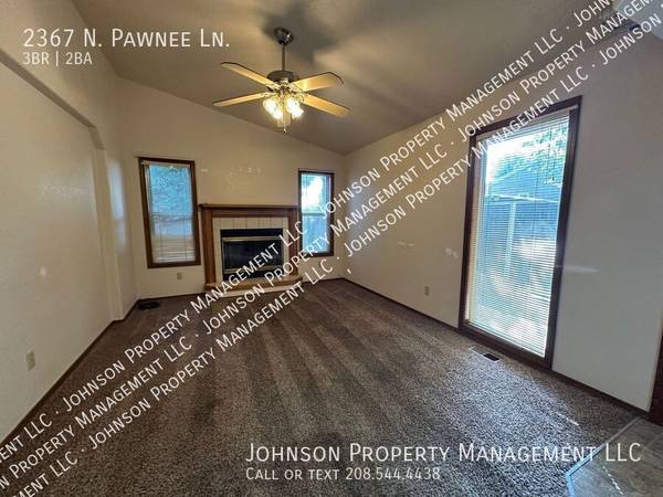 $1,995 / 3br - 1367ft2 - Espaciosa casa de 3 habitaciones/2 baños en Boise (2367 N Pawnee Ln - Boise)63794895526787123