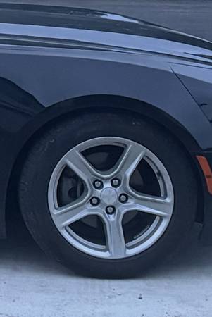 V6 Camaro LT 2017 - $23,000 (Parkland)63623558528385124