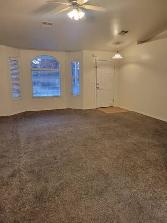 $1,950 / 3br - 3205 S. Oxbow Dr. Nampa (Nampa)64003312689282122