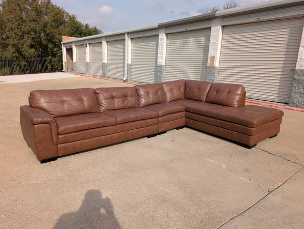 Leather sectional with chaise 1