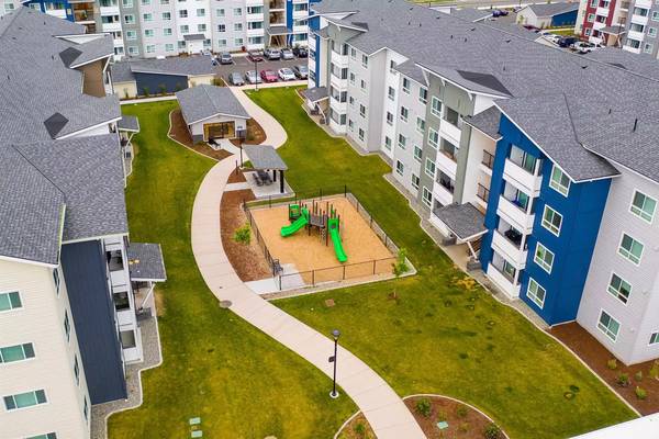 $1,703 / 1br - 819ft2 - Unleash boundless possibilities: Your dream 1 BR is just a call away. (Auburn)63814837579905123