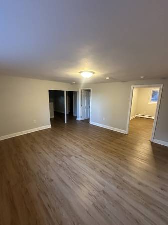 $3,525 / 3br - Brighton 3 Bed/1 Bath | Chiswick Rd (Brighton)64295205022850121