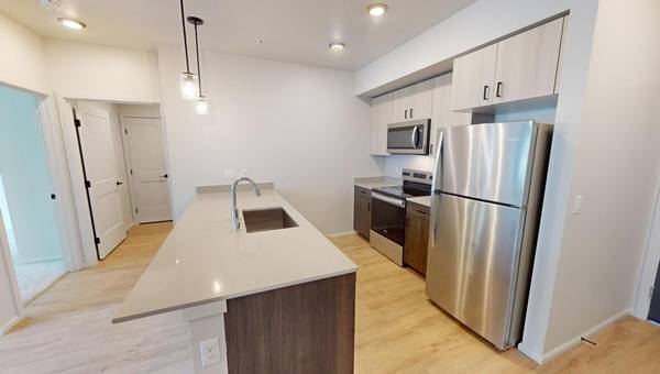 $1,364 / 551ft2 - LOVE where you live! (Port Orchard)63884888253827124