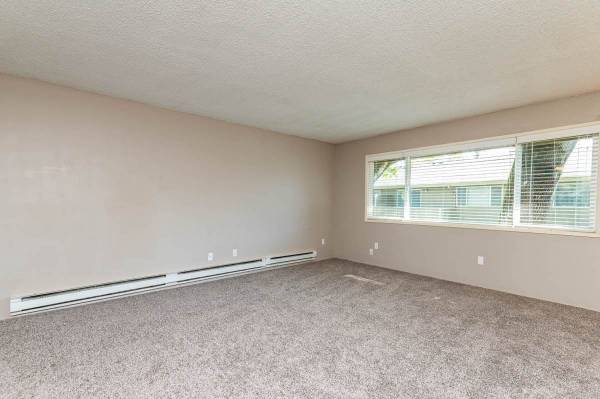 $1,595 / 2 habitaciones - 1100 pies cuadrados - Todas las comodidades del hogar - ¡a un excelente precio bajo! 2 habitaciones, 1 baño! (Beaverton - A 6 minutos en auto del Parque Natural Tualatin Hills)63831250746113120
