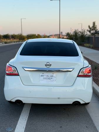 2015 Nissan Altima - $4500 (Goodyear)63470415599747122