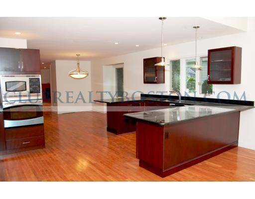 $1,300 Private Bedroom in Modern Townhouse 2900 sq ft~Garage~Granite~Yard~63196288766593121