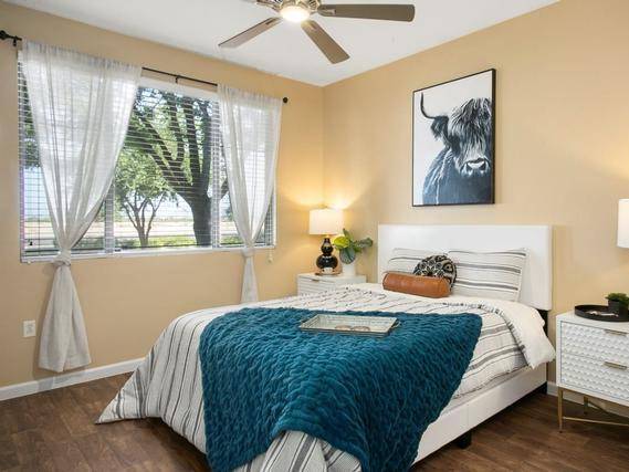 $1,580 / 1br - 935ft2 - Ice Maker, Microwave, Clubhouse, Wheelchair Accessible Rooms (Near Power Ranch)64024995579778123