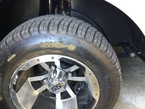 2019.  EZ GO. GOLF CART. 48 volts.  Txt Bateries new - $3,70063618407655299123