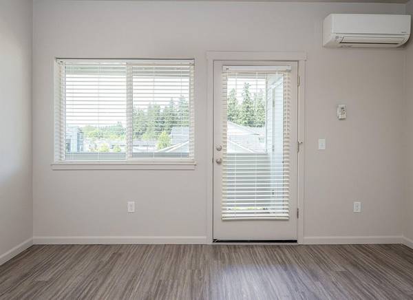 $1,450 / 1br - ¡$1000 AL MUDARTE + 1 MES GRATIS! - Pista Deportiva, Área Acuática Temporada (Vancouver)63956353354115124