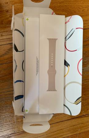 Apple Watch Series 7 45mm GPS - $149 1