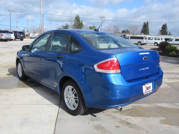 2010 FORD FOCUS SE SEDAN 4D - $7,995 (2WIN AUTO SALES)63619522884097122