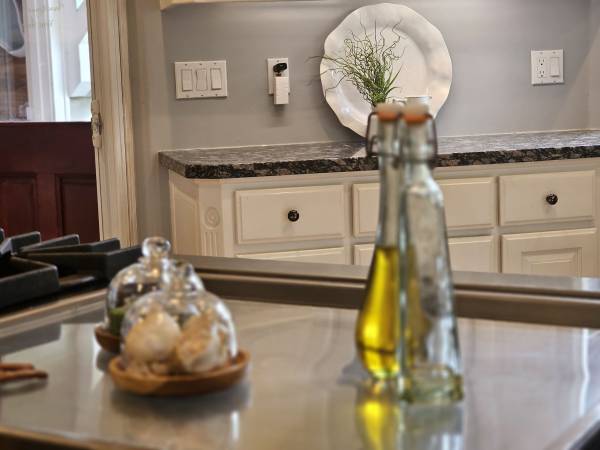 $2,074 / 1br - Short-term housing furnished 1,2 & 3bd starting at $2075 utilities included (MONROE)63910063733507120