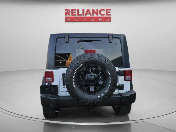 2017 Jeep Wrangler Unlimited Sport SUV 4D - $17,995 (Malden,MA)63623667088387124