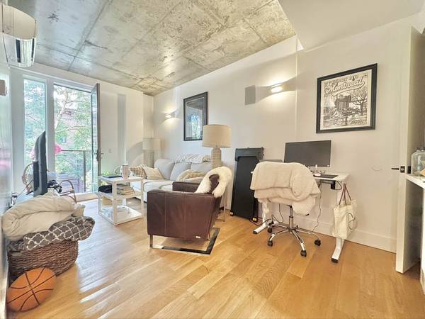 $6,200 / 3br - THREE BEDROOM IN LUXURY WILLIAMSBURG BUILDING! **ABSOLUTE GEM** (Williamsburg)63912044950531122