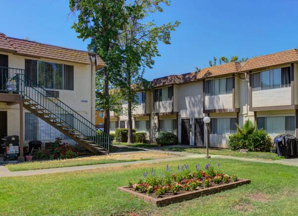 $1,600 / 1br - SAVE $500 - Professional On-Site Management & Walkable Area (Sacramento)63961336847491122