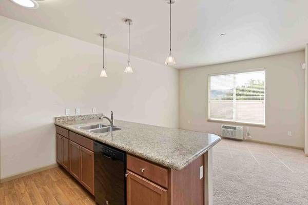 2nd Floor 1 Bedroom, 1 Bath $1,515.00 1