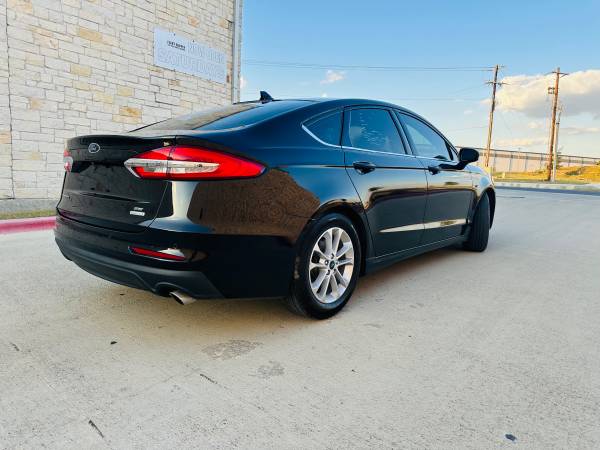 2019 Ford Fusion SE ONE OWNER LOW MILES - $9,950 (Austin(South))63439526299137121