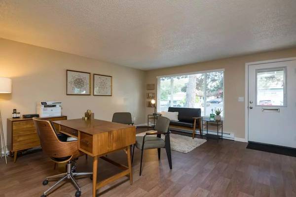 $1,535 / 2br - 830ft2 - Everything you want and MORE! 830 sq ft 2 bed, 1 bath available! (Salem - Near Bush's Pasture Park)63660395050625124