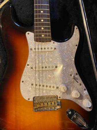 FS/FT: Fender '62 Reissue Strat-Japan 1994 w/Fralin PU's Sunburst 1