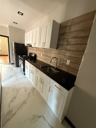 $3,606 / 3br - Renovated 3BR Apartment – Program Tenants Welcome! Brooklyn, NY63684745465345121