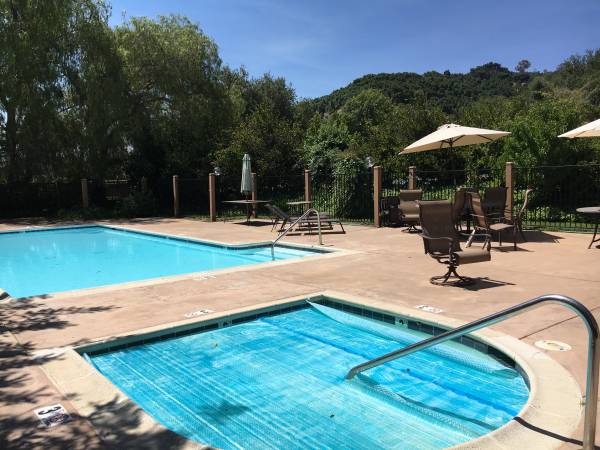 $3,000 / 2br - 1848ft2 - 2 Bedroom, 2 & 1/2 bath with bonus room for rent in Fallbrook $3000 (Fallbrook)63865931978371121