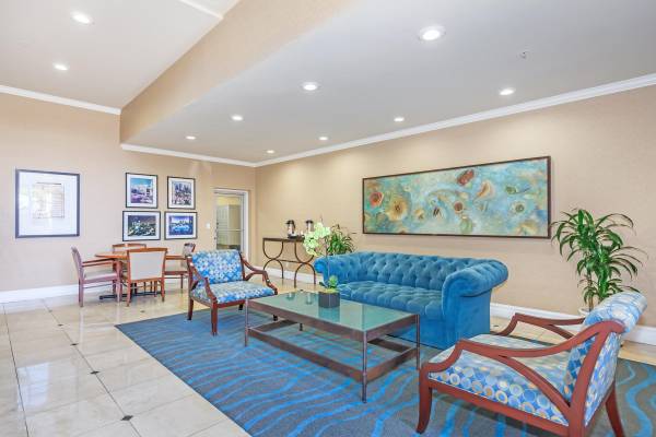 $1,949 / 1br - 652ft2 - 1bd 1ba, Designer Granite Countertops, Double Master Suites (930 Figuroa Terrace, Los Angeles, CA)63840115245953123