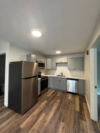 1 2BD at Riverside Village 1