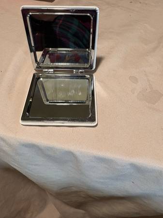 Diamond, painting, compact mirror 1