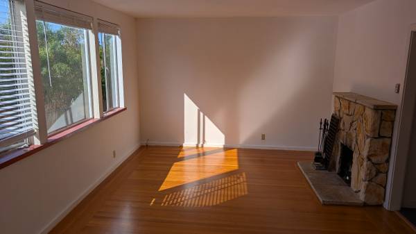 $2,300 / 1br - 750ft2 - 1 Bedroom in great location (berkeley)63868040723969121