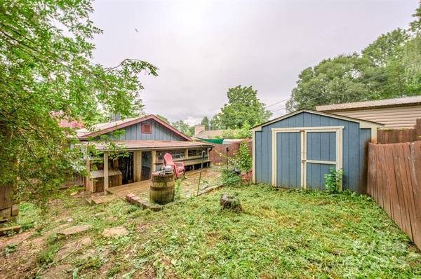 $170,000 / 2br - 650ft2 - 129 Harrison Street (Swannanoa)64029206544515121