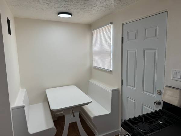 $1,400 / 2br - 2Bed/1Bath - Española West Side (Espanola)63659798494337121