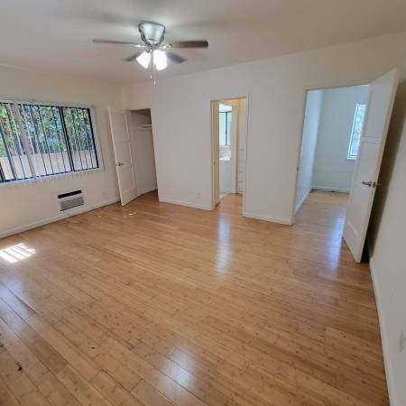 $1,595 / 400ft2 - Estudio excelente disponible (Los Ángeles)63700899975043120