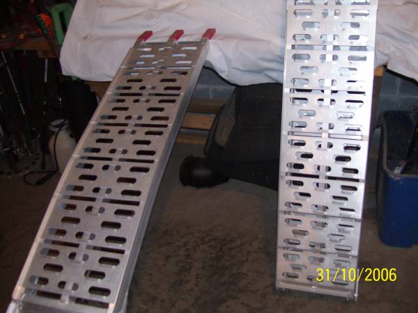 New loading ramps    never used 1