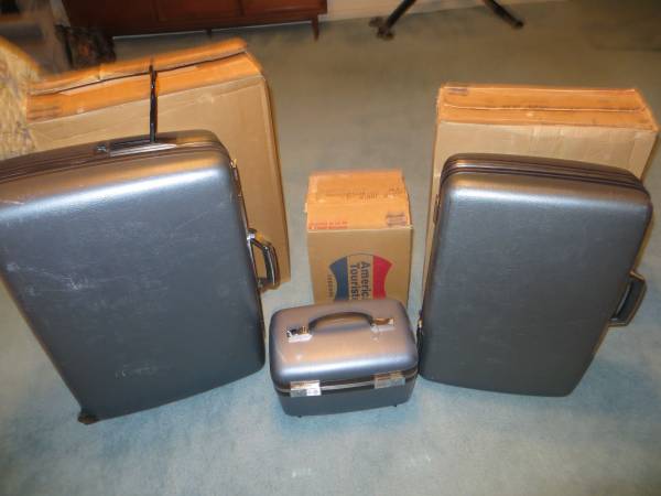 American Tourister Luggage Set 1