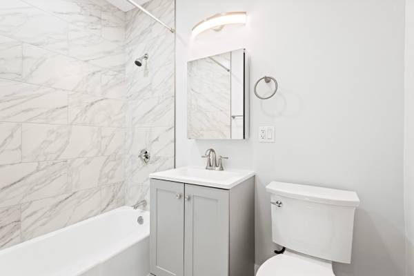 $2,150 / 2br - 850ft2 - 2 bed at 77 Arlington St (Framingham)63996544682371120
