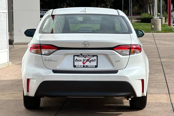 2025 Toyota Corolla sedan Pear - $25,809 (_Toyota _ _ Corolla _)63654698142593123